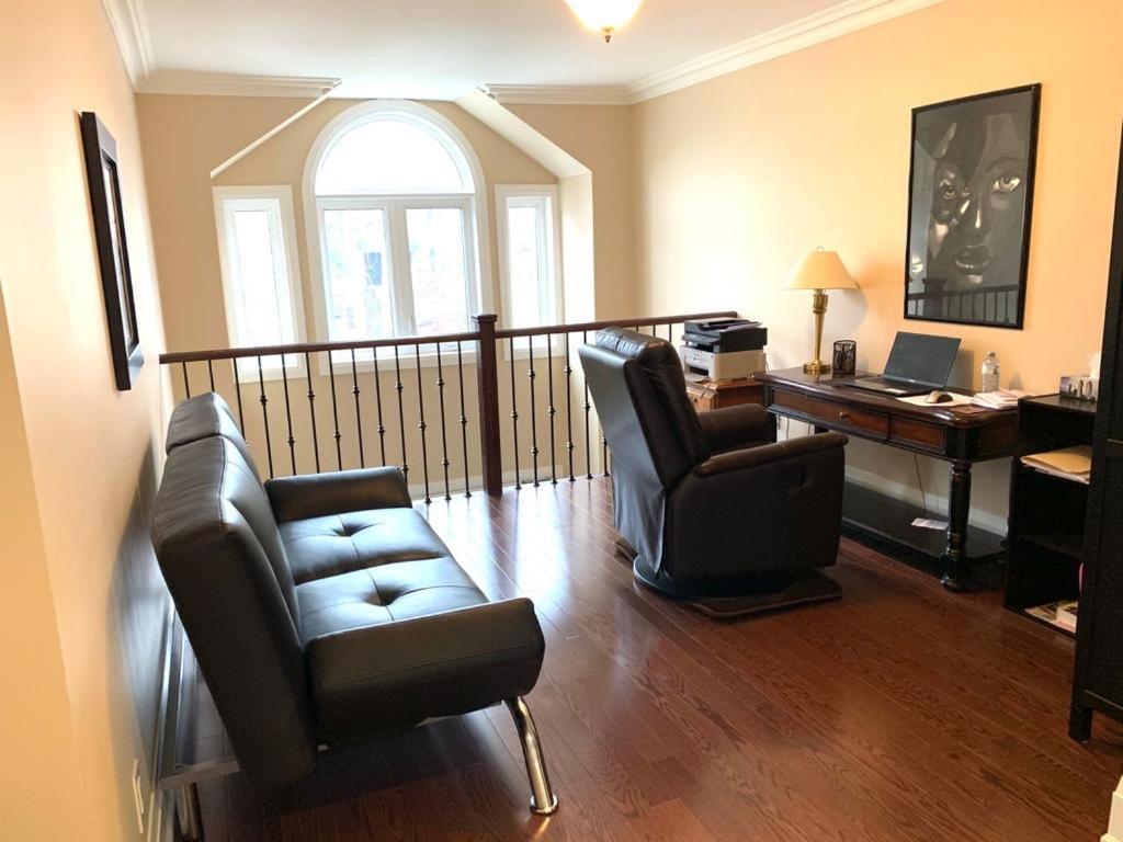 Luxury Home - Upper Toronto Beaches エクステリア 写真
